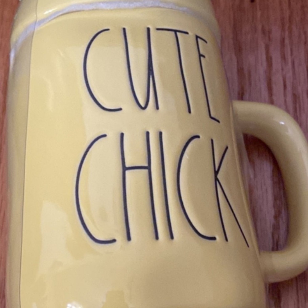 Rae Dunn Chick Mug - Picture 2 of 5